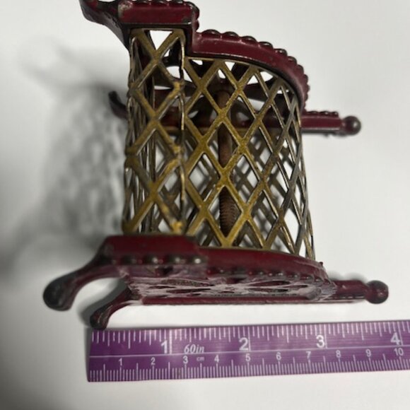 VTG Arcade Cast Iron Footed Cash Register Mesh Coin Bank 3.25"x2.5"x3.75" - Picture 3 of 14